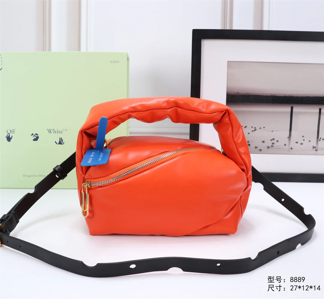 34,580円Off-White Shoulder Bag Orange 新品